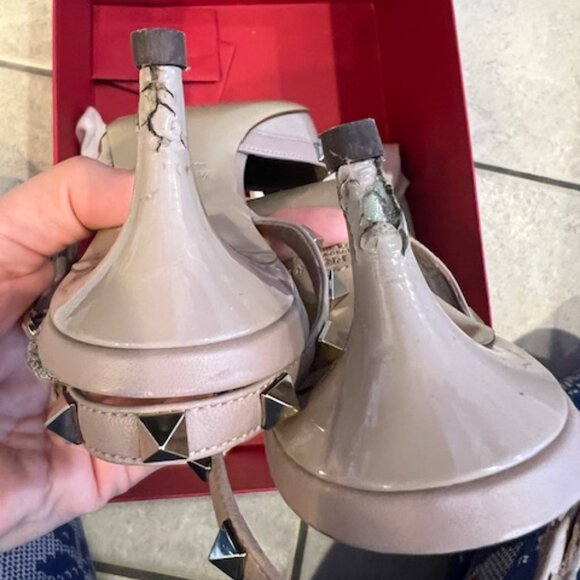 Valentino Garavani Rockstud Patent Leather Slingback Pumps 40 EU- kitten heel - Picture 12 of 14